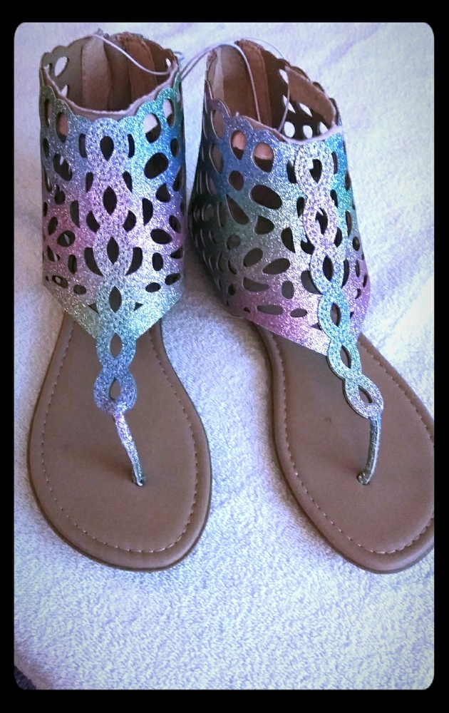 Brand New women's mermaid sandals size 8